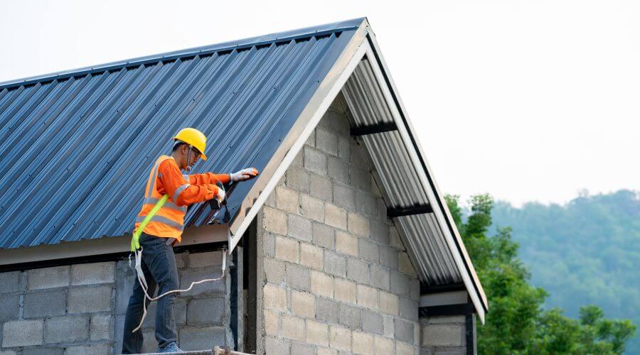 Professional metal roof installation in Moorpark, CA
